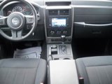 Used 2011 Jeep Liberty Sport image 6