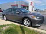 Used 2018 Toyota Camry LE image 4