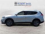 Used 2016 Nissan Rogue SL image 2