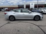 Used 2023 Nissan Altima 2.5 SV image 2