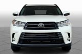 Used 2018 Toyota Highlander SE image 3