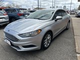 Used 2017 Ford Fusion SE image 3