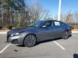 Used 2023 Nissan Altima 2.5 SV image 2