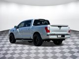 Used 2017 Nissan Titan SL image 3