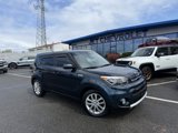 Used 2018 Kia Soul + image 2