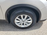 Used 2017 Nissan Rogue SV image 5