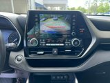 Used 2021 Toyota Highlander XLE image 6
