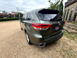 Used 2017 Toyota Highlander FWD V6 image 6