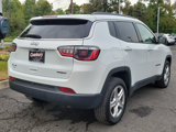 Used 2023 Jeep Compass Latitude image 4