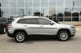 Used 2019 Jeep Cherokee Latitude w/ Cold Weather Group image 6