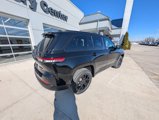 New 2025 Jeep Grand Cherokee Altitude image 5