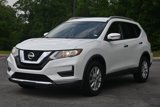 Used 2017 Nissan Rogue SV image 5