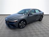 New 2025 Hyundai Elantra Limited image 3