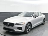 Certified 2025 Volvo S60 B5 Core image 3