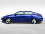 Used 2023 Hyundai Elantra SE image 2