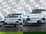 Used 2023 Chrysler Pacifica Limited image 3