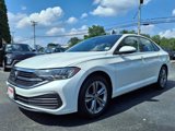 Certified 2022 Volkswagen Jetta SE w/ Panoramic Sunroof Package image 3