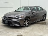 Used 2022 Toyota Camry SE image 2
