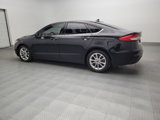 Used 2020 Ford Fusion SE image 3