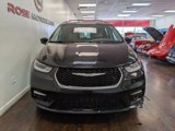 Used 2021 Chrysler Pacifica Touring-L image 3