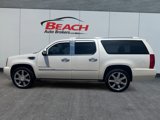 Used 2012 Cadillac Escalade ESV Luxury image 3
