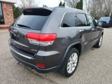 Used 2017 Jeep Grand Cherokee Limited image 3