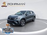 Used 2022 Volkswagen Taos SEL w/ Panoramic Sunroof Package image 4