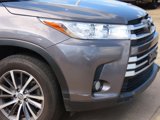 Used 2017 Toyota Highlander XLE image 5