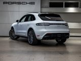Certified 2024 Porsche Macan image 3