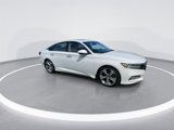 Used 2020 Honda Accord Touring image 2