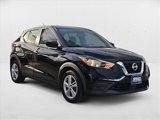 Used 2020 Nissan Kicks S image 3
