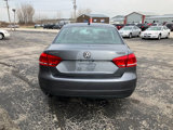 Used 2013 Volkswagen Passat 2.5 S image 4