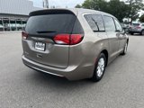 Used 2018 Chrysler Pacifica Touring Plus image 3