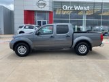 Used 2016 Nissan Frontier SV image 2