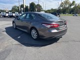 Used 2018 Toyota Camry LE image 3
