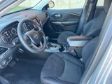 Used 2019 Jeep Cherokee Latitude w/ Popular Appearance Group image 6