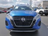 Used 2023 Nissan Kicks SV image 2