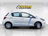 Used 2015 Toyota Yaris L image 4