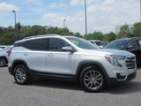 Used 2022 GMC Terrain SLT w/ Infotainment Package II image 2
