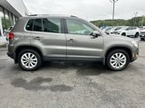 Used 2011 Volkswagen Tiguan SE image 4