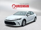 Used 2025 Toyota Camry LE image 5