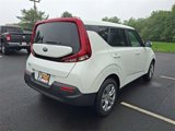 Used 2020 Kia Soul LX image 4