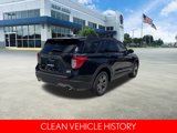 Used 2022 Ford Explorer XLT w/ Equipment Group 202A image 4