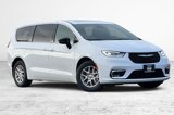 New 2025 Chrysler Pacifica Select image 2