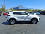 Used 2017 Kia Sportage LX image 2