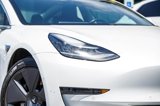 Used 2018 Tesla Model 3 Long Range image 3