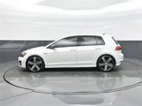 Used 2016 Volkswagen Golf 4-Door image 4