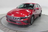 Used 2024 Hyundai Elantra SEL image 3
