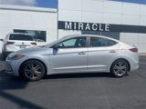 Used 2017 Hyundai Elantra SE image 2