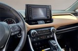 Used 2018 Toyota RAV4 LE image 6